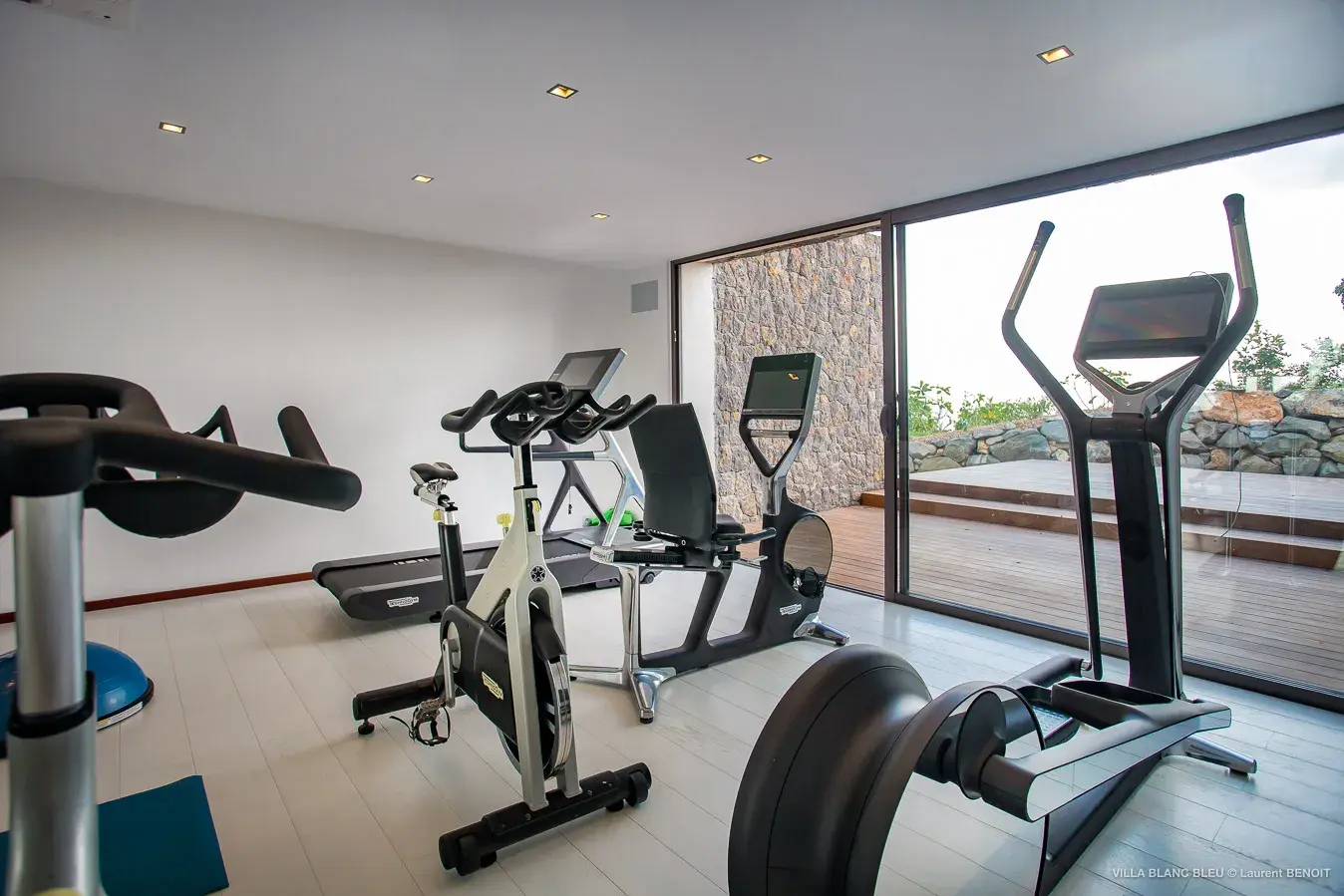 Villa Blanc Bleu thumb 31