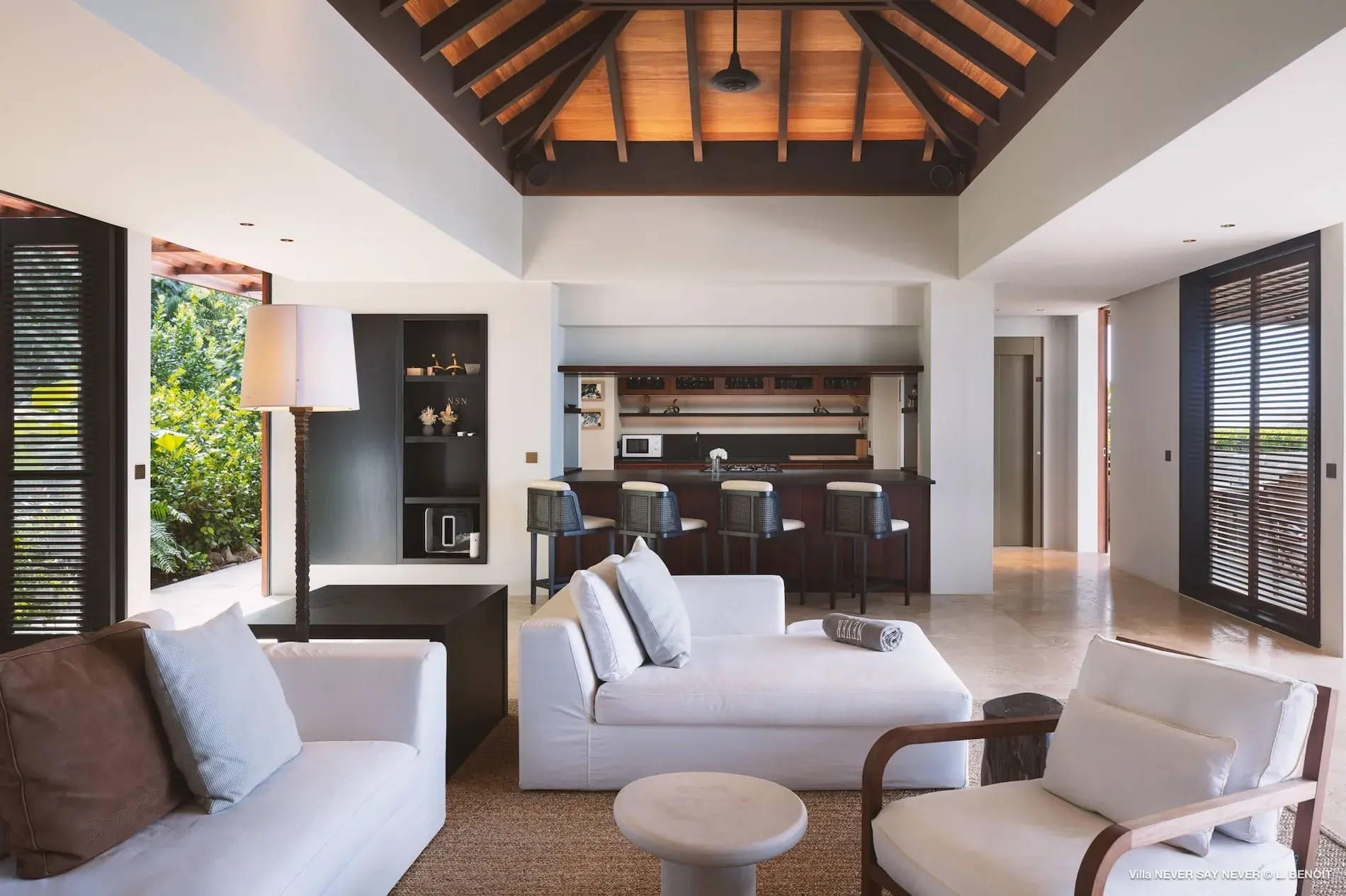 Villa Never Say Never thumb 12