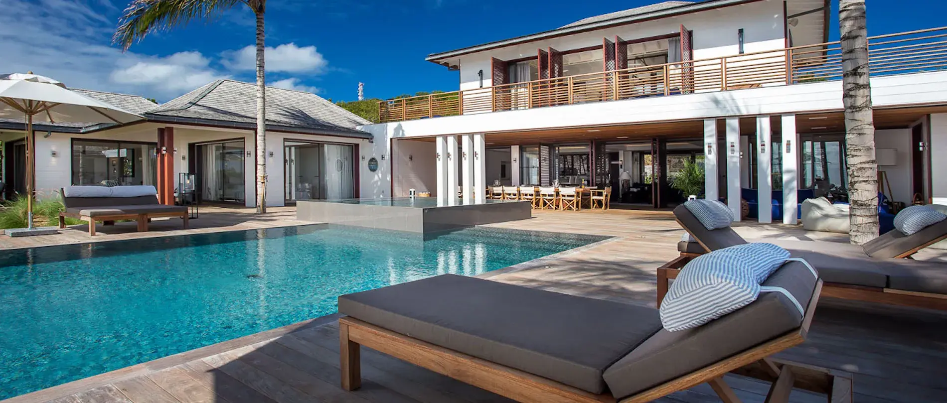 Villa Blanc Bleu thumb 2