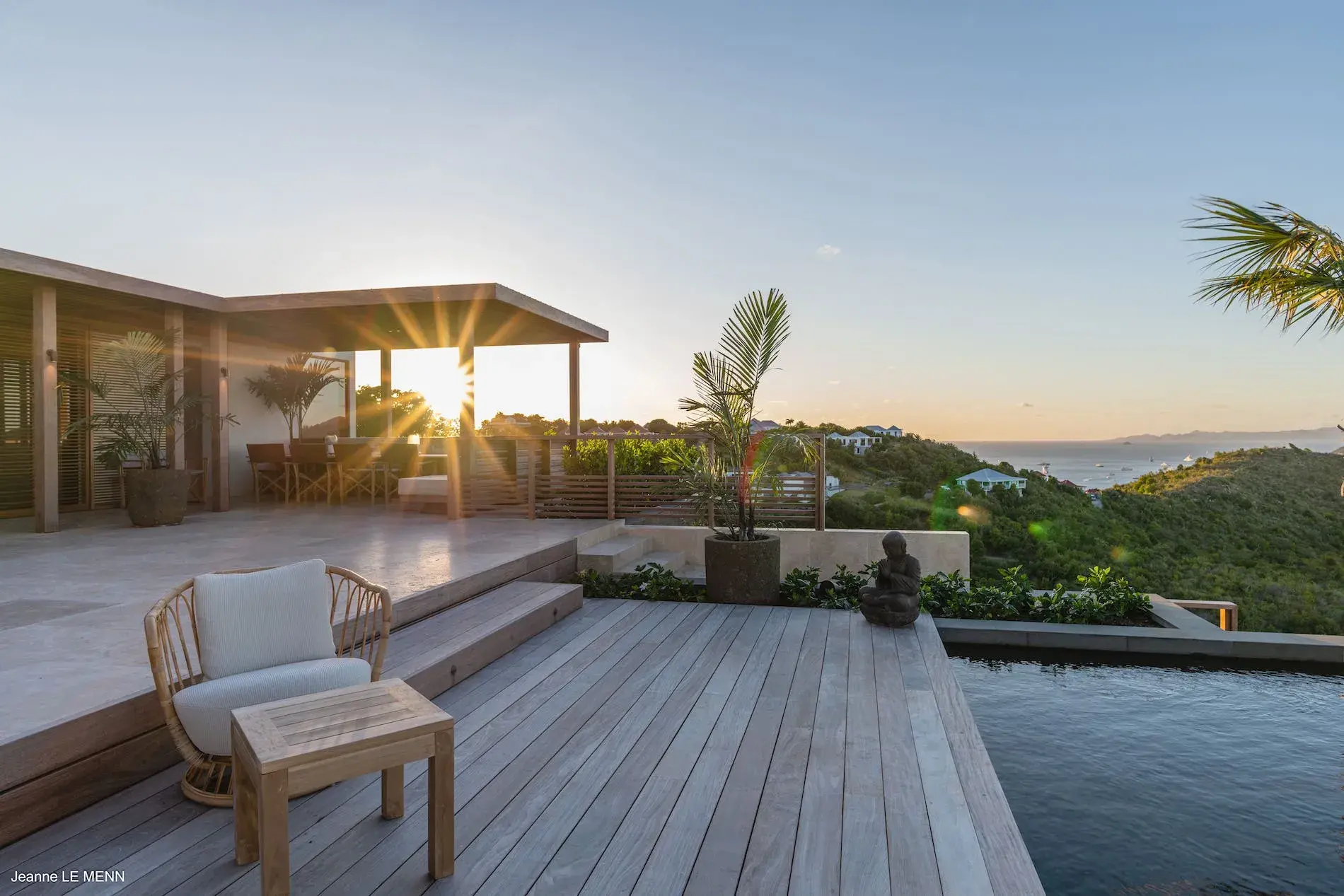 Villa Never Say Never thumb 24