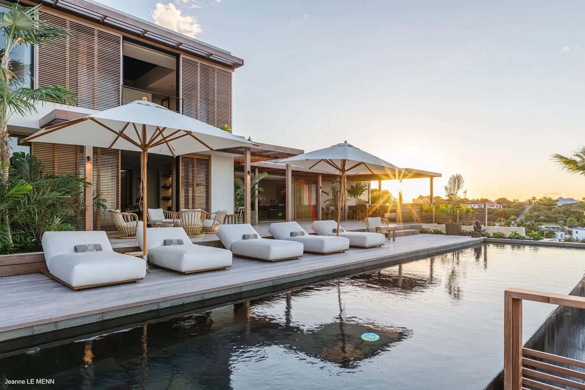 Villa Never Say Never thumb 28