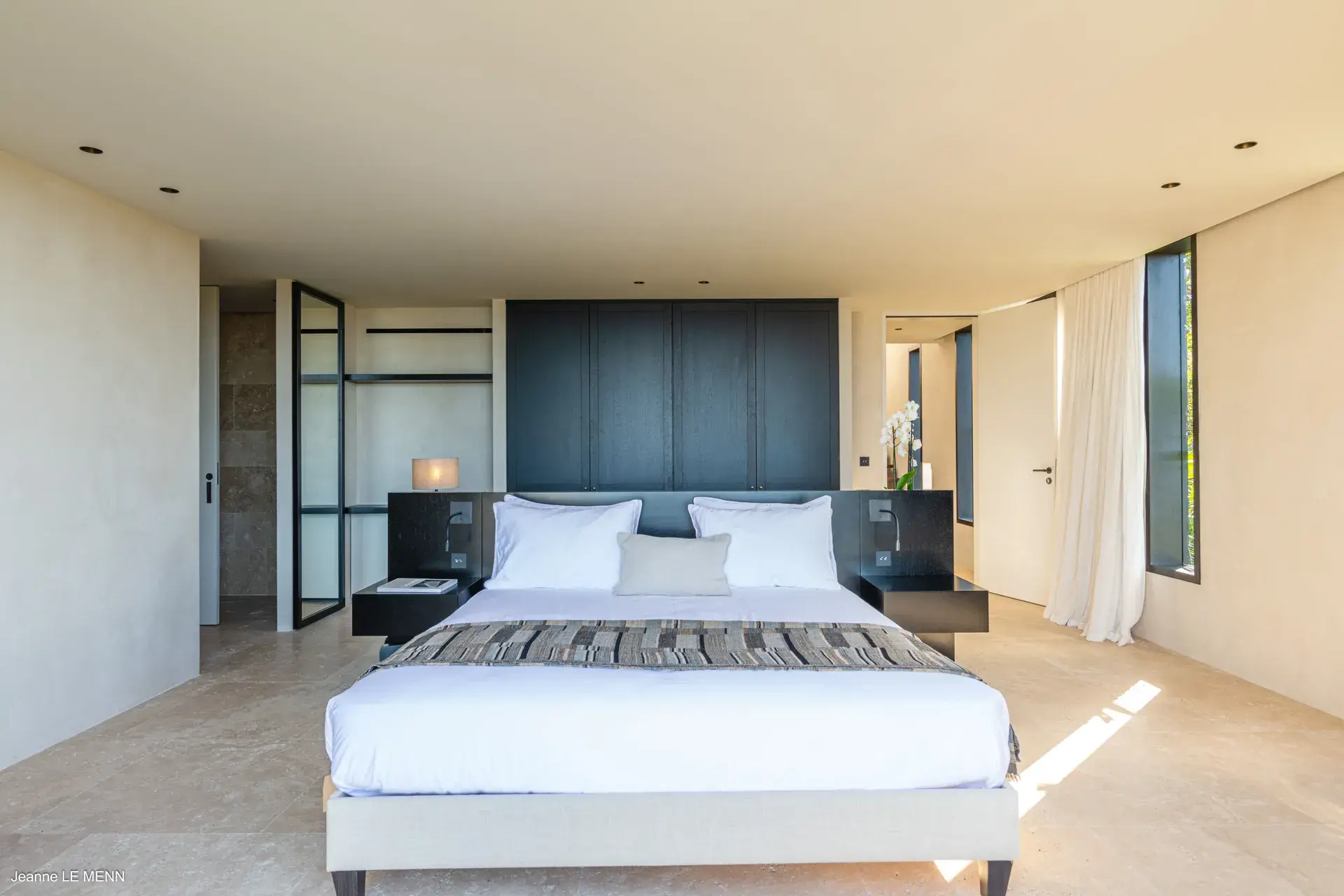 Villa Never Say Never thumb 20