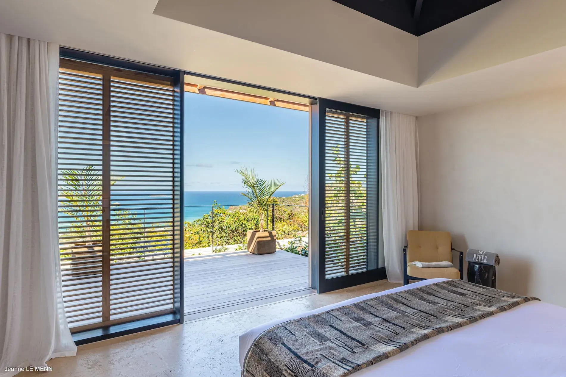 Villa Never Say Never thumb 16