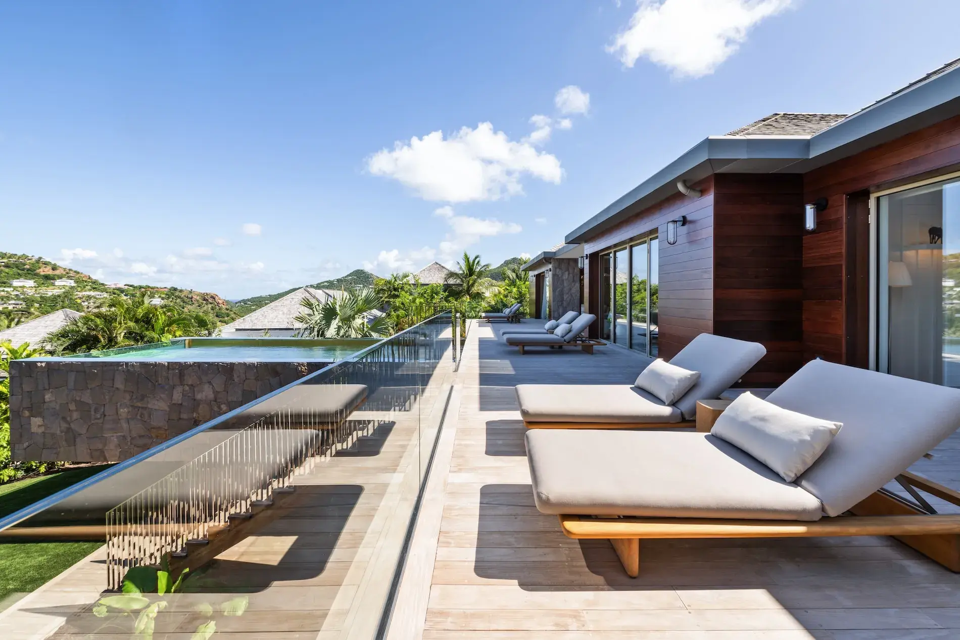 Villa Golden Eye thumb 2