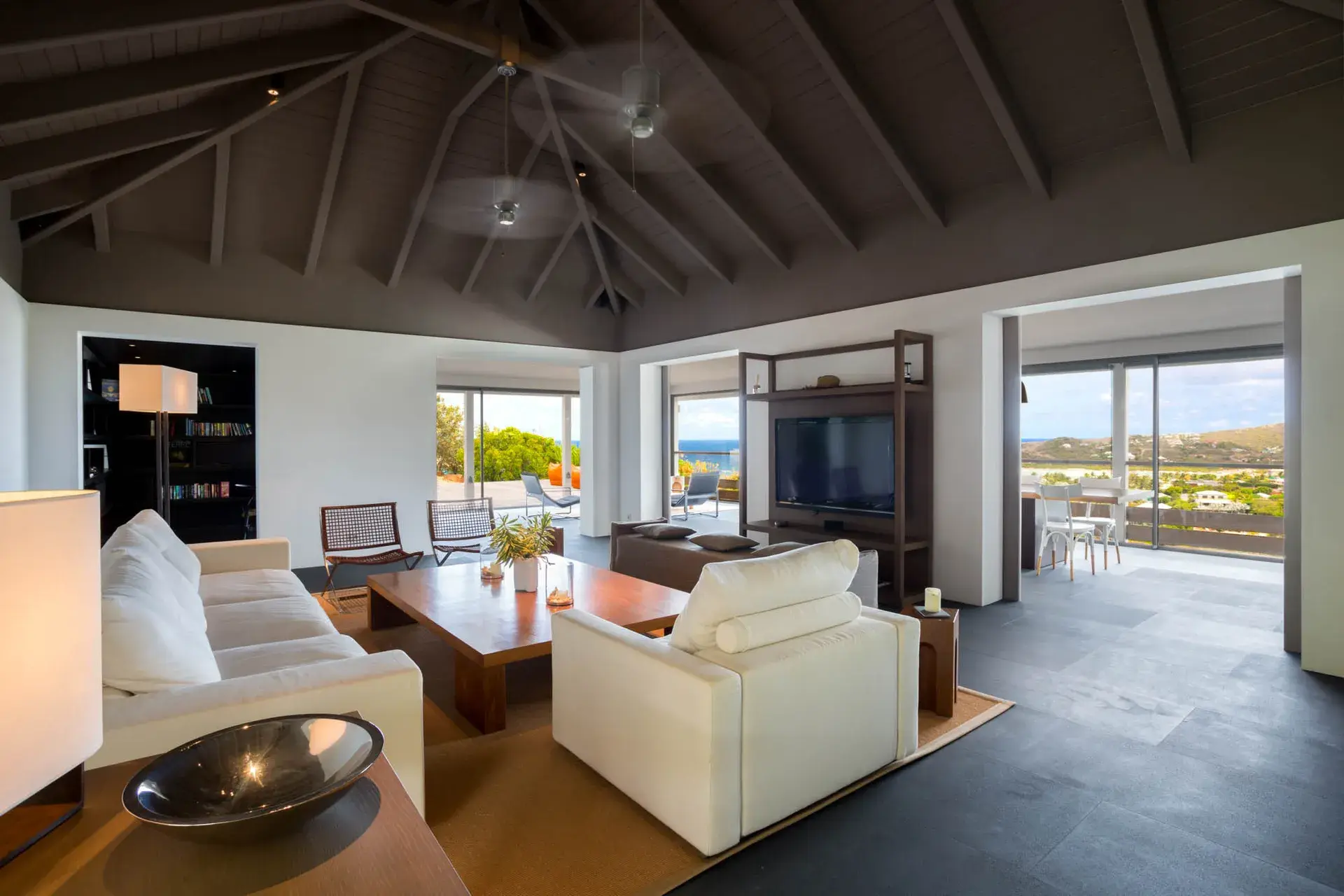 Villa Cosmos thumb 22