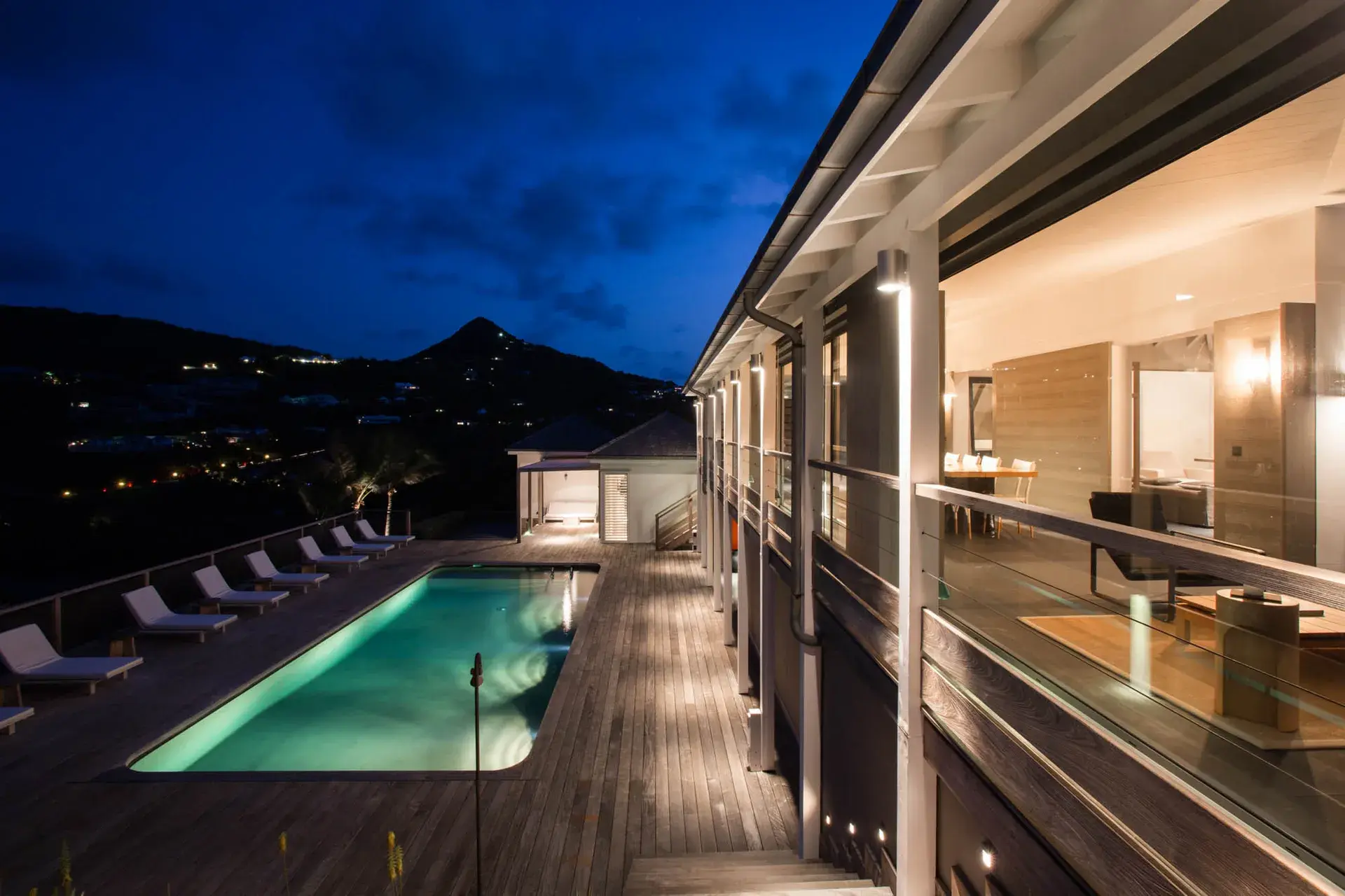 Villa Cosmos thumb 6