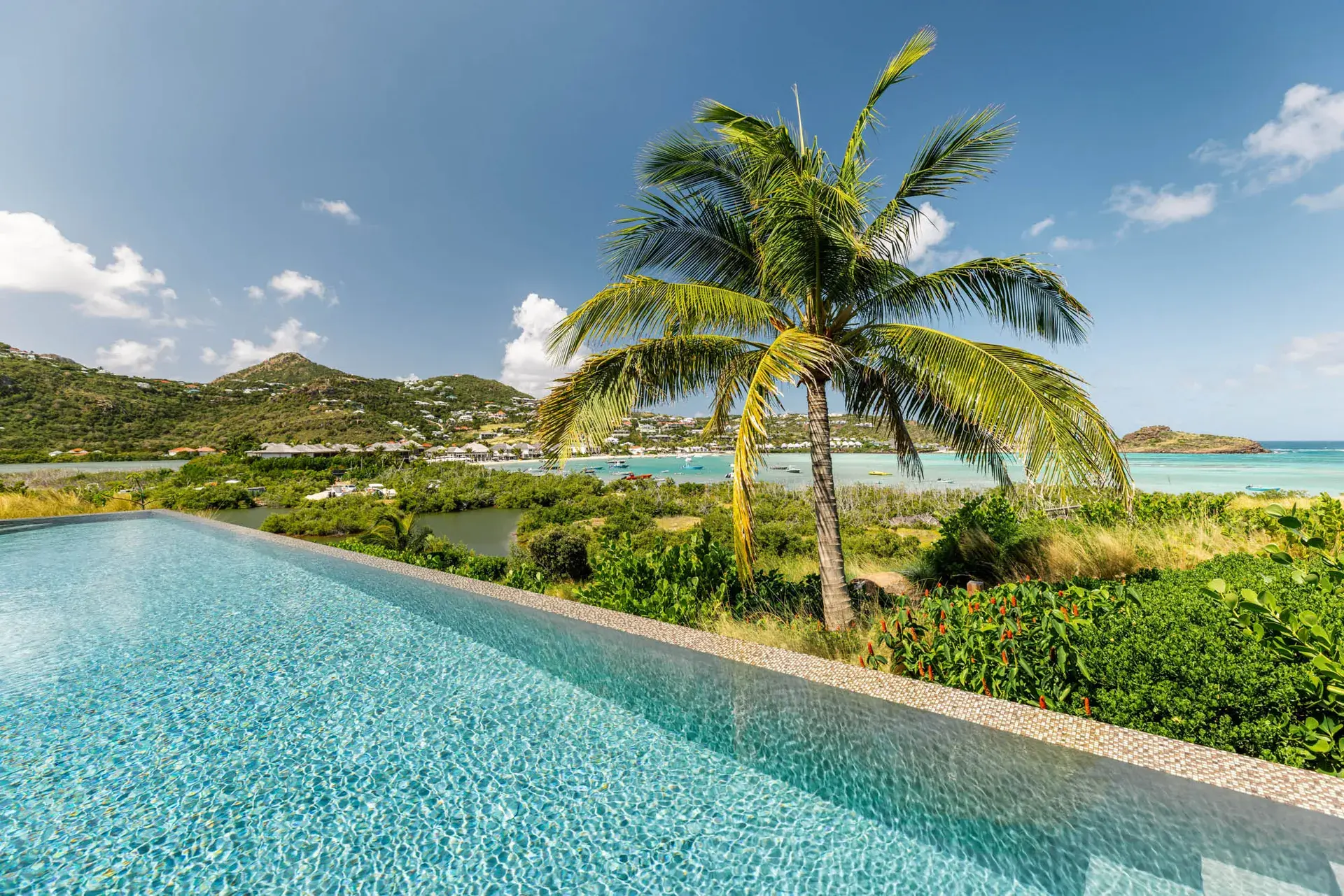 Villa Quartz thumb 2