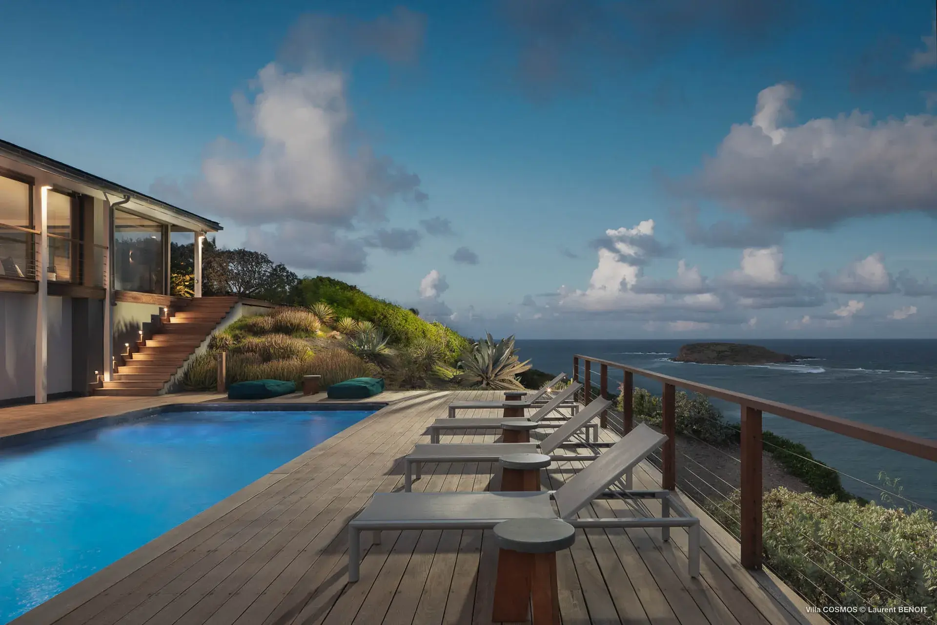 Villa Cosmos thumb 12