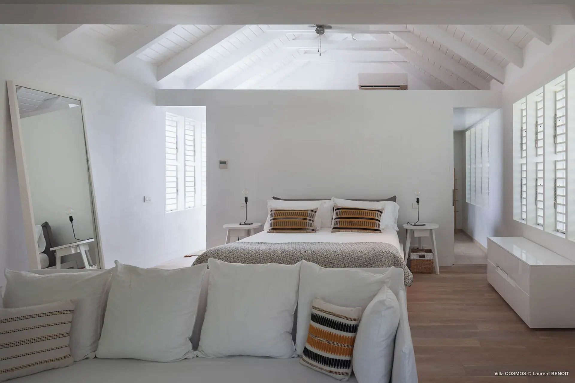 Villa Cosmos thumb 33