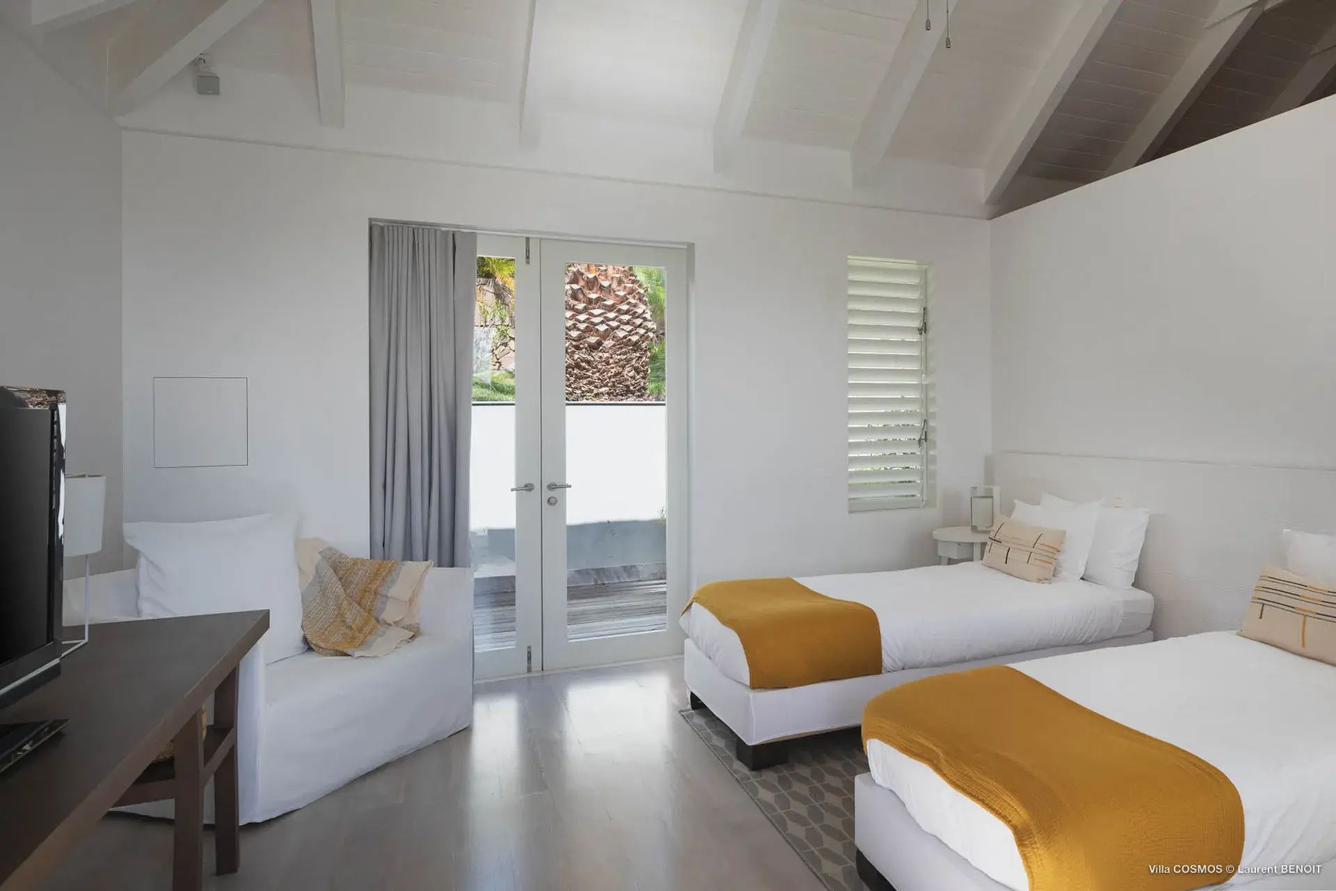 Villa Cosmos thumb 31