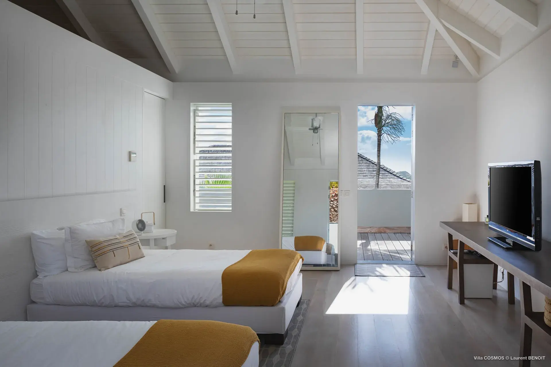 Villa Cosmos thumb 32