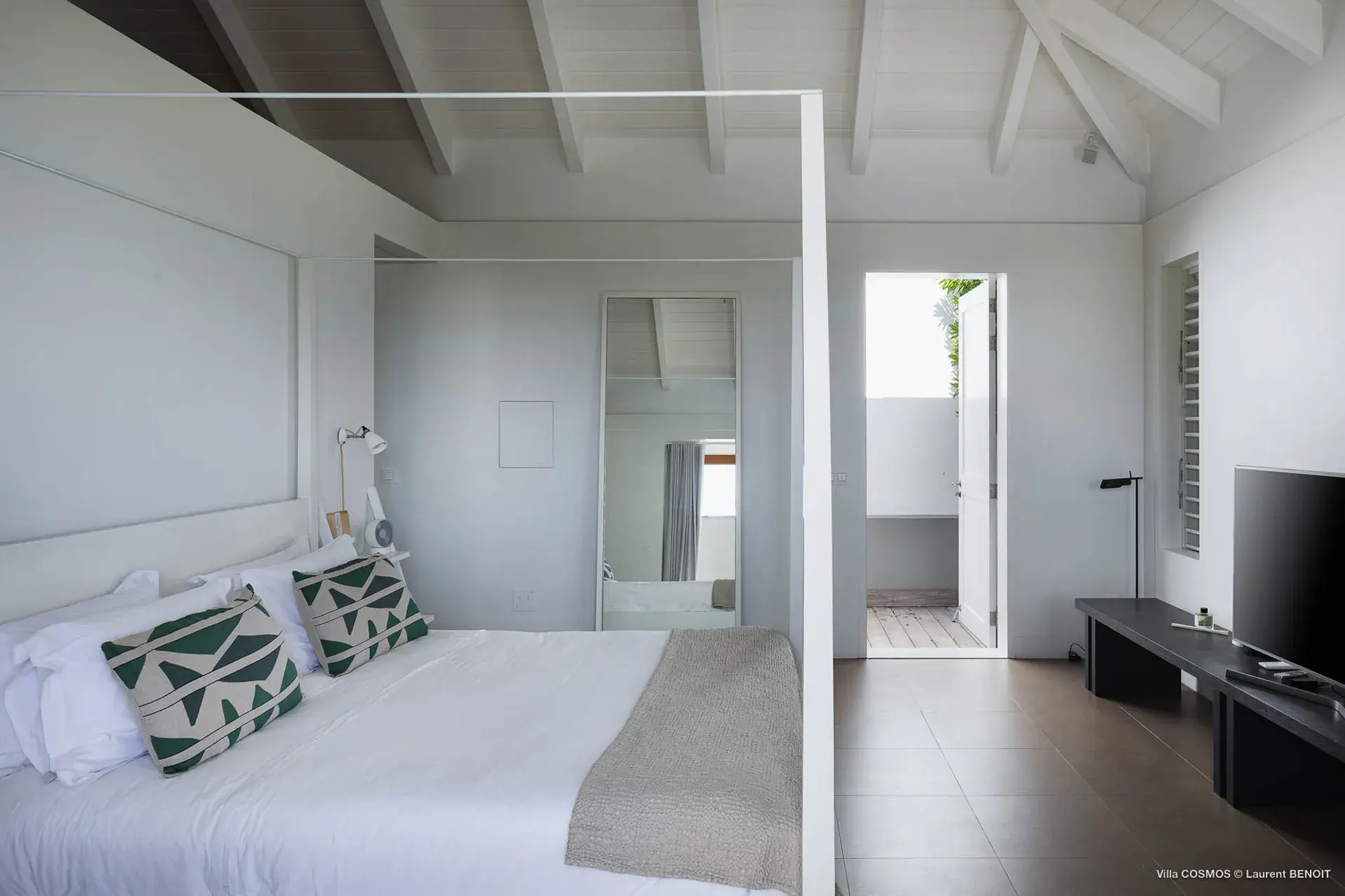 Villa Cosmos thumb 30